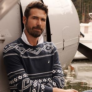 #SeasonFavorites: Το ξεχωριστό πουλόβερ που θα σε ζεστάνει τα φετινά Χριστούγεννα