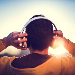 Υπάρχει ένα τραγούδι που καταπολεμά την αϋπνία