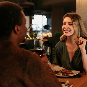 5+1 λόγοι που οι &lt;em>γυναίκες&lt;/em> έχουν υψηλά στάνταρ όταν βγαίνουν ραντεβού