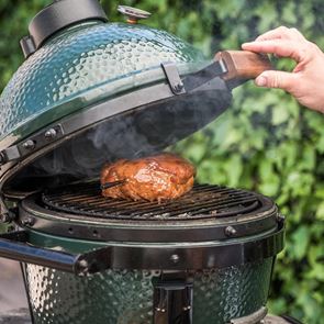 Αργό ψήσιμο, κάπνισμα και όλες οι νέες τάσεις για να γίνεις μάστερ στο barbeque