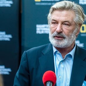 O Alec Baldwin επιστρέφει στην υποκριτική