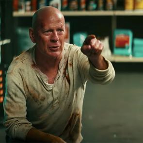 O Bruce Willis είναι ξανά ο John McClane, έστω και για διαφήμιση