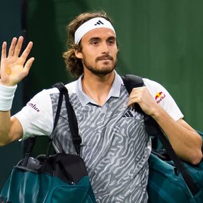 Ο Στέφανος Τσιτσιπάς &#39;τα βρήκε&#39; με τον πατέρα του-άλλαξε 3 προπονητές σε 1 χρόνο