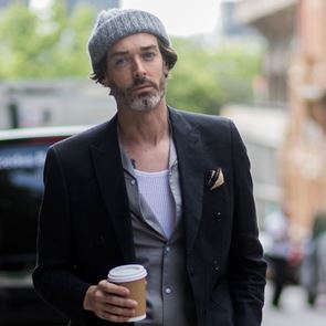 11 σκούφοι και καπέλα που είναι φέτος στη &lt;em>μόδα&lt;/em>