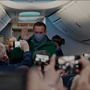 Το &lt;em>ντοκιμαντέρ&lt;/em> Navalny αποκαλύπτει -σχεδόν- τα πάντα για τον Vladimir Putin