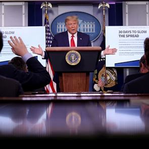 Οι ΗΠΑ στη δίνη της πανδημίας με παγκόσμιο αρνητικό ρεκόρ θανάτων