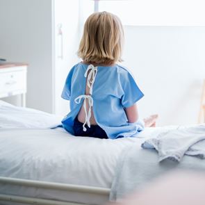 Πώς συνδέονται κορονοϊός και οξεία ηπατίτιδα