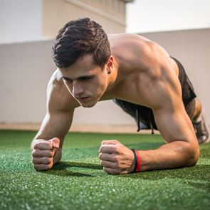 Οι τρεις ασκήσεις που θα δυναμώσουν τον κορμό σου