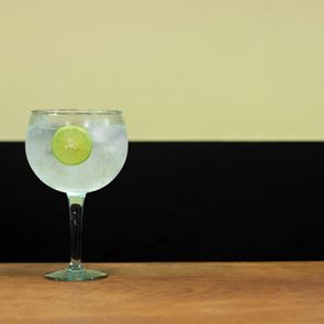 London dry gin, το απόλυτο ποτό του home bar