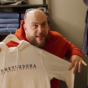 Το σωστό &#39;how-to shop&#39; στην Black Friday από τον Φάνη Λαμπρόπουλο