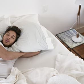 Πόσο ύπνο χρειάζεσαι για να παραμείνεις φρέσκος, σύμφωνα με το Harvard