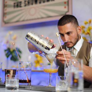 World Class &lt;em>2021&lt;/em>: O Νίκος Γινάργυρος είναι ο Έλληνας Bartender της χρονιάς