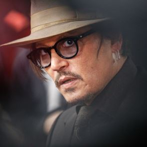 Σε άλλα νέα, ο Johnny Depp μόλις έφτιαξε Instagram