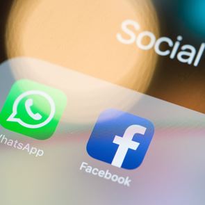 Πώς το Facebook κατάφερε να καταστρέψει το WhatsApp