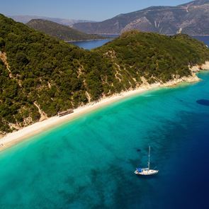 Οι μαγικές παραλίες της Ιθάκης