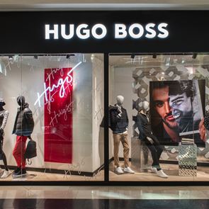 To μεγαλύτερο Hugo Boss κατάστημα μόλις άνοιξε στην Ελλάδα
