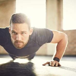 Πόσα push-ups την ημέρα χρειάζεσαι για να γίνεις &#39;θηρίο