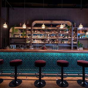 Το Zebra είναι ένα μπαρ που θα συζητηθεί