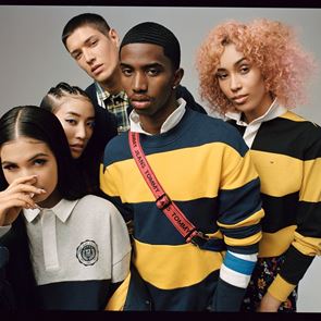 Η νέα TOMMY JEANS καμπάνια του Tommy Hilfiger είναι η γιορτή του street style