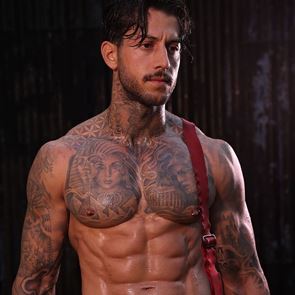 Σταύρος Γιαννόπουλος, ένας Έλληνας στους πιο σέξι πυροσβέστες της Αυστραλίας