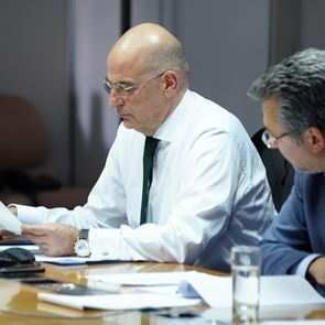 Οι προσδοκίες της Αθήνας και ο φόβος της Άγκυρας για τη συνάντηση Δένδια-Πομπέο