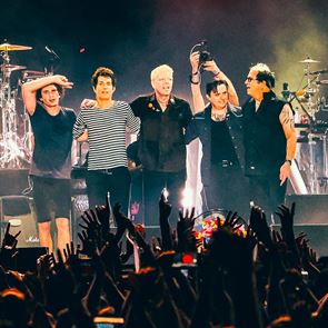 Ξεκίνησε η διάθεση των εισιτηρίων για το live των Offspring στο Release Athens 2026