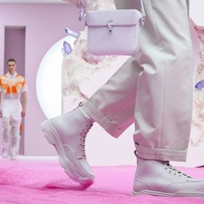 Τα πιο hype <em>sneakers</em> από την Εβδομάδα Μόδας του Παρισιού