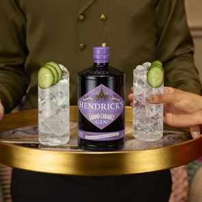 Grand Cabaret, το αναζωογονητικά φρουτώδες, νέο limited edition του Hendrick’s