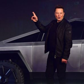 Ο Elon Musk απειλεί με αποχώρηση της Tesla από την Καλιφόρνια