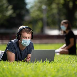 &lt;em>Κορονοϊός&lt;/em>: 1.606 νέα κρούσματα