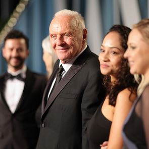 O Anthony Hopkins γιορτάζει 48 χρόνια νηφάλιος