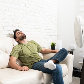 Καύσωνας: Οδηγός επιβίωσης