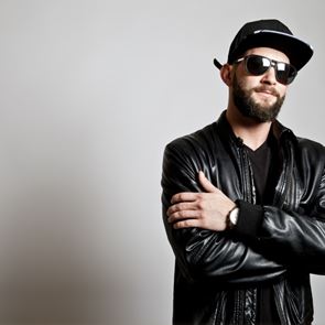 Αυτά που πρέπει να προσέχεις όταν αγοράζεις δερμάτινο μπουφάν