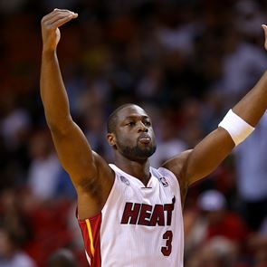 Οι Heat απέσυραν τη φανέλα του κορυφαίου Dwyane Wade