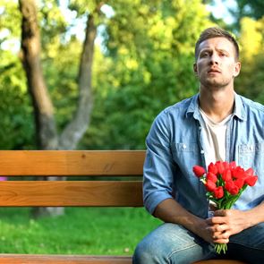 Γιατί ερωτευόμαστε τα λάθος άτομα; Η εξήγηση της επιστήμης