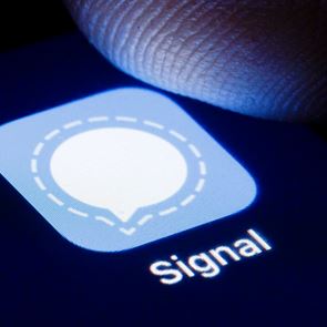 Από το WhatsApp στο Signal