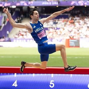 Ο Μίλτος Τεντόγλου προκρίθηκε στον τελικό με ένα άλμα