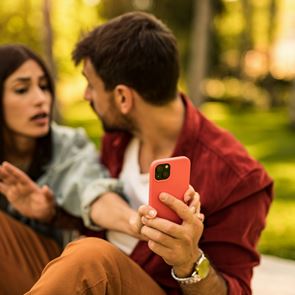 Τι είναι το Σύνδρομο του Οθέλλου και πώς καταστρέφει μια &lt;em>σχέση&lt;/em>