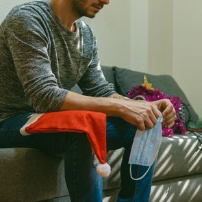 Kορονοϊός: Δυσοίωνη πρόβλεψη για 9.000 κρούσματα την Τρίτη