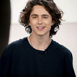 O Timothée Chalamet φορά το σπορ μπουφάν που όλοι θέλουμε