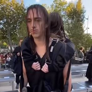 Η πιο τρομακτική εμφάνιση στην Εβδομάδα &lt;em>Μόδας&lt;/em> του Παρισιού