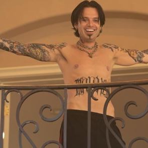 Full frontal, η επιστροφή