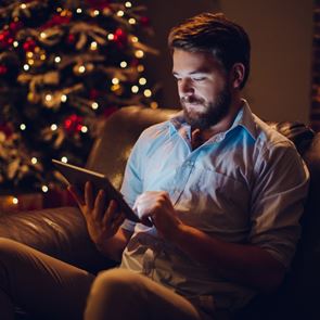 Οι Χριστουγεννιάτικες διακοπές και οι ενοχλήσεις &quot;εκεί πίσω&quot; που εμφανίζονται συχνά | Πώς αντιμετωπίζονται