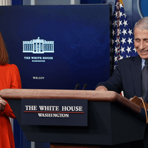 Ο Dr. Anthony Fauci παραδέχεται ότι του έφυγε ένα βάρος