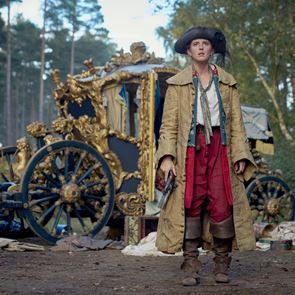 Renegade Nell, μία νέα, τέλεια σειρά για το σαββατοκύριακο