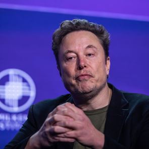 Έχει ο Elon Musk σχέση με την πρωθυπουργό της &lt;em>Ιταλίας&lt;/em> Giorgia Meloni;
