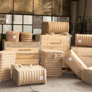 Το μεθυστικό ταξίδι του κασμίρ στο σόου της Falconeri