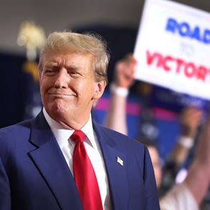 Ο <em>Donald</em> <em>Trump</em> μάζεψε 50 εκατ. δολάρια μέσα σε μια μέρα