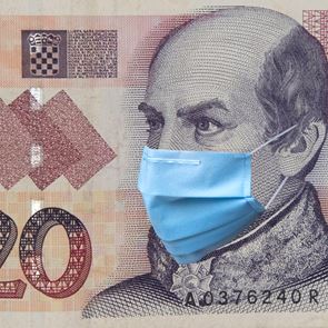 Πόσο επικίνδυνα για &lt;em>Covid&lt;/em>-&lt;em>19&lt;/em> είναι τελικά κέρματα και χαρτονομίσματα