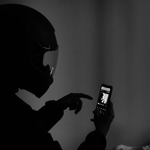 Πώς λειτουργούν οι νέες τηλεφωνικές απάτες